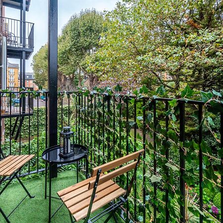 לונדון Apartment In Elephant & Castle With Parking מראה חיצוני תמונה