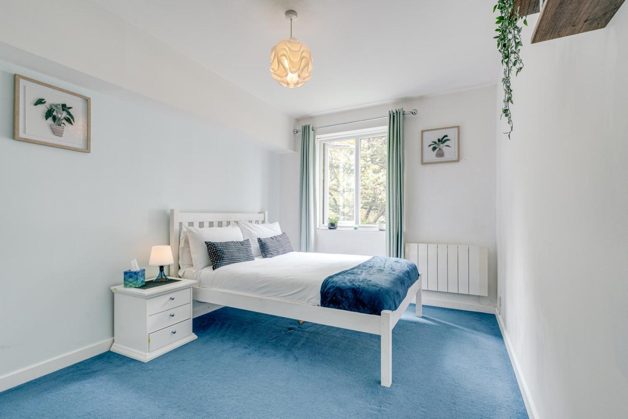 לונדון Apartment In Elephant & Castle With Parking מראה חיצוני תמונה
